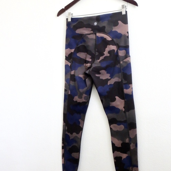 NEW! Athleta Ultimate Stash Camo Leggings Mantra Purple SZ S - Picture 8 of 11